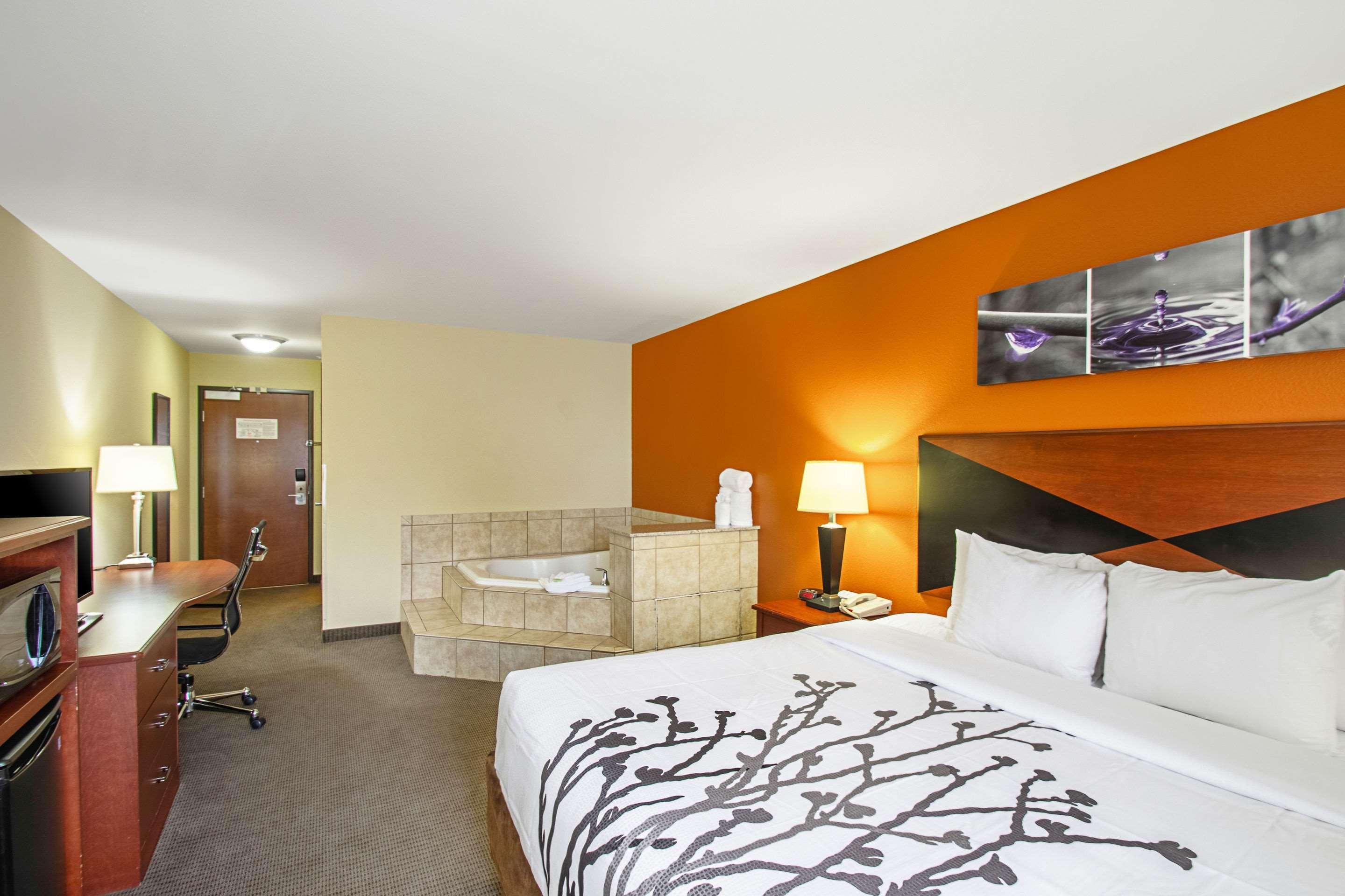 Sleep Inn & Suites Madison - Monona Exterior photo