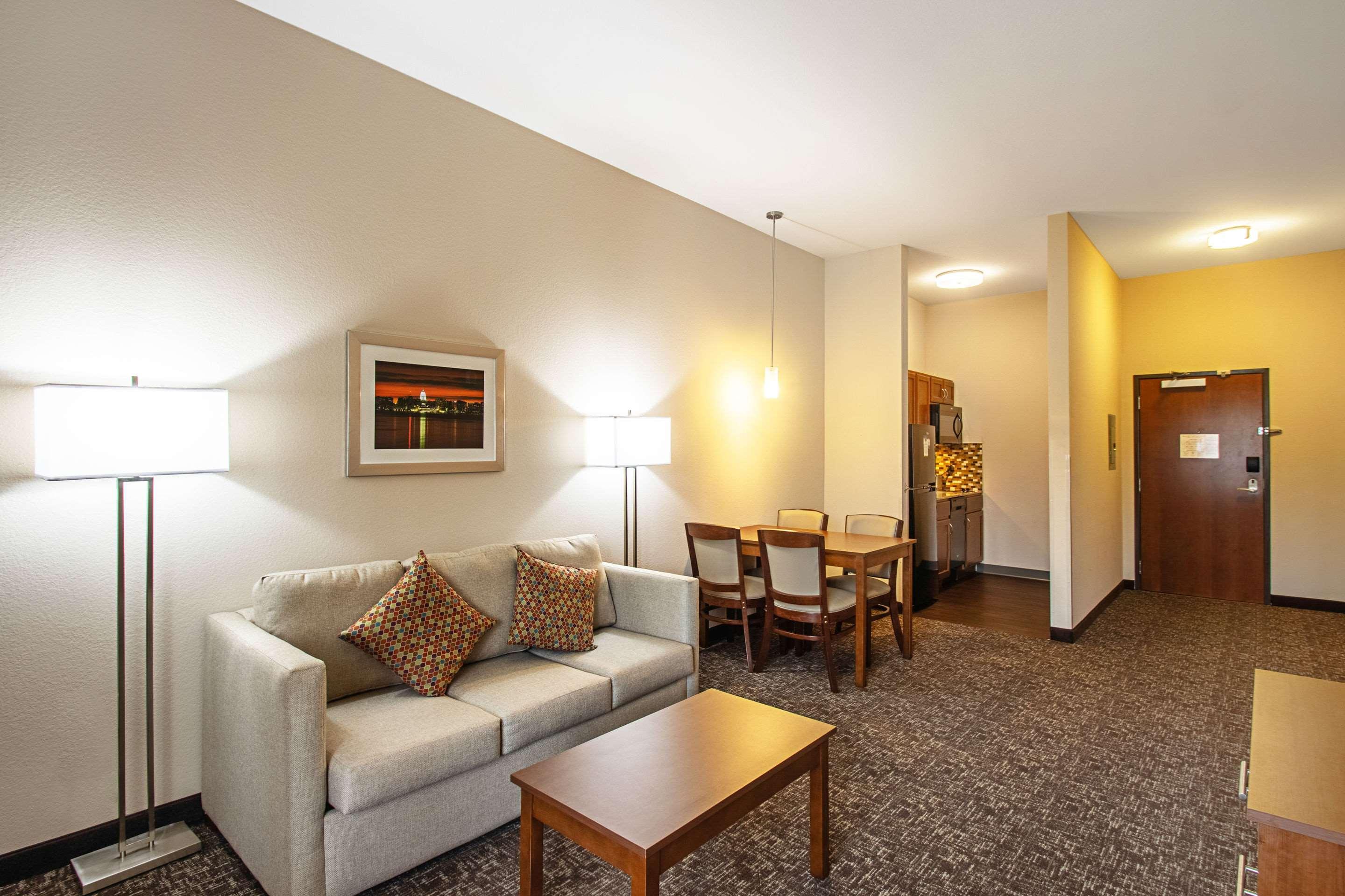 Sleep Inn & Suites Madison - Monona Exterior photo